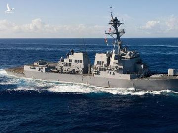 Tàu khu trục USS Wayne E. Meyer vừa tham gia chiến dịch tự do hàng hải mới nhất ở biển Đông Ảnh: Hải quân Mỹ