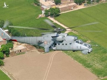 An Do tang Mi-35 cho dong minh sau khi nhan AH-64E Guardian?