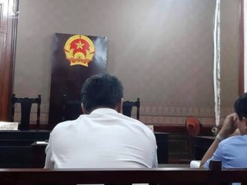 Chuyên viên Văn phòng UBND TP.HCM bị tòa bác đơn - ảnh 1