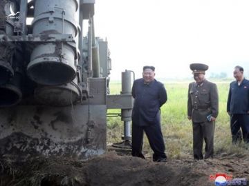 KCNA: Triều Tiên thử nghiệm tên lửa siêu lớn - ảnh 1