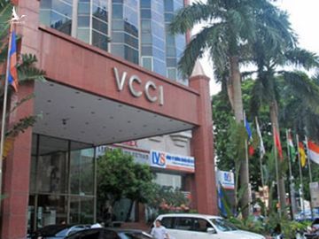 VCCI kiến nghị bỏ nhiều quyền lợi liên quan đến người lao đọng, trong đó có lao động nữ đang nhận được nhiều sự quan tâm của dư luận 