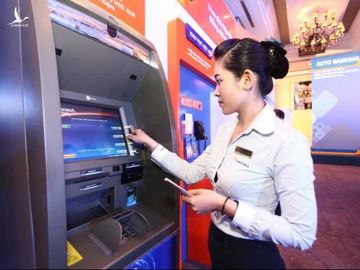 Miễn phí chuyển tiền, rút tiền ATM: Lợi nhiều đường - ảnh 1