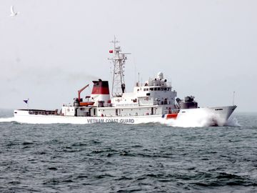Tàu chấp pháp của Việt Nam tham gia bảo vệ chủ quyền 