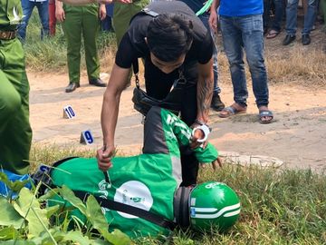 Bất ngờ về sự bàn bạc của 2 nghi phạm sát hại tài xế Grab ở Hà Nội hình ảnh 3 bat ngo ve su ban bac cua 2 nghi pham sat hai tai xe grab o ha noi hinh anh 3