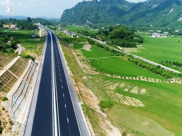 Cao tốc Bắc - Nam vừa sơ tuyển, các “ông lớn” ồ ạt điểm danh dự án “ngon” - 1