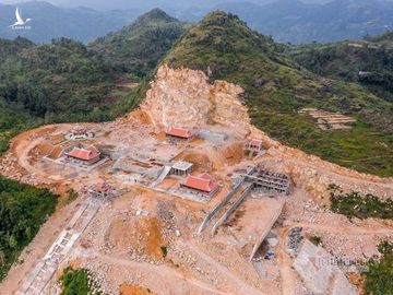 Xẻ núi xây chùa Lũng Cú, Hà Giang 'tiền trảm hậu tấu'