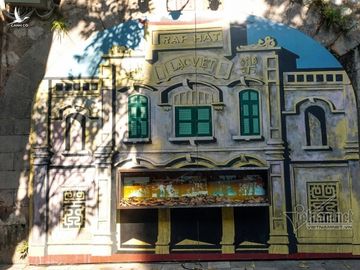 Hà Nội xưa đẹp lạ qua tranh bích họa trên phố