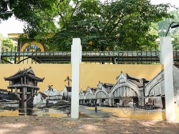 Hà Nội xưa đẹp lạ qua tranh bích họa trên phố