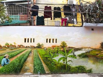 Hà Nội xưa đẹp lạ qua tranh bích họa trên phố