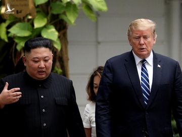 Chủ tịch Kim Jong-un và Tổng thống Donald Trump trong cuộc gặp ở Hà Nội hồi tháng 2 /// Reuters