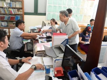 TP.HCM trình Trung ương phương án giảm 10 phường - Ảnh 1.
