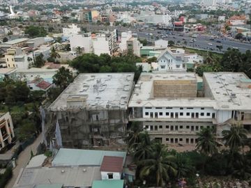 Ông Lê Hữu Thành xây dựng không phép: Phải sắp xếp lại chức phó chủ tịch HĐND quận - Ảnh 1.