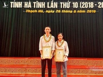 Hai học sinh sáng tạo phần mềm vào điểm bằng giọng nói