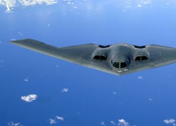 Máy bay ném bom tàng hình B-2 của không quân Mỹ. Ảnh: USAF.