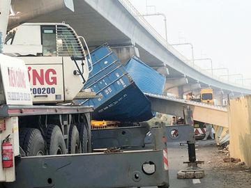 container keo sap dam cau: chu dau tu noi gi ve thong tin chieu cao thap hon thiet ke? hinh anh 1