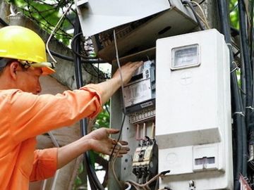 Đốt tiền cứu điện