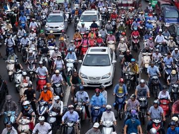 Tin nhanh - Hà Nội tiếp tục hoàn thiện đề án cấm xe máy nội đô đến năm 2030