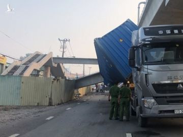 Kết quả bất ngờ chiều cao cầu bộ hành bị xe container kéo sập ở Sài Gòn