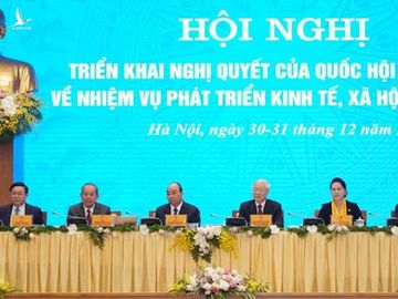 Các lãnh đạo Đảng, nhà nước tham dự hội nghị trực tuyến Chính phủ với địa phương /// Ảnh Gia Hân