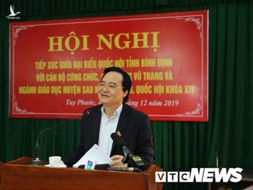 Bo truong Phung Xuan Nha: Don vi nao chon sach giao khoa cung phai dam bao chon bo sach tot nhat hinh anh 1