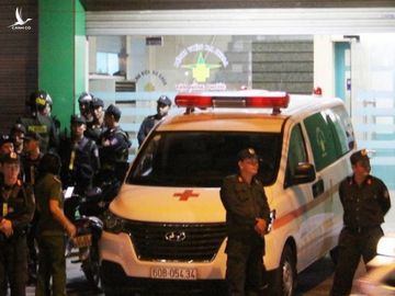 Đồng Nai: Hàng trăm cảnh sát trang bị súng bao vây bệnh viện