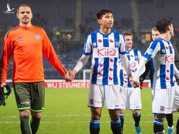 Đoàn Văn Hậu gây sốt chơi trận ra mắt SC Heerenveen