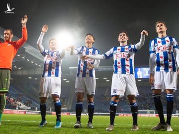 Đoàn Văn Hậu gây sốt chơi trận ra mắt SC Heerenveen