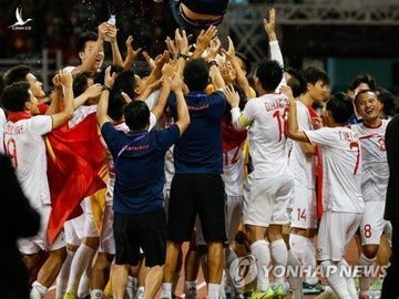 Báo Hàn: Việt Nam ra World Cup thôi, sân Đông Nam Á chật rồi!