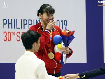 Mặt buồn xo nhận HCV thứ 5 tại SEA Games 2019, Ánh Viên bị nhắc nhở - Ảnh 7.