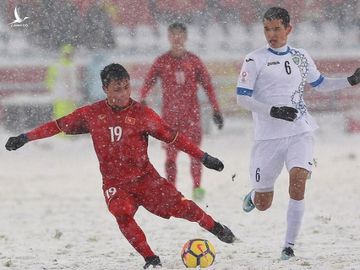 Fan Việt ra tay giúp Quang Hải tăng tốc chóng mặt, dẫn đầu tuyệt đối trong cuộc đua của AFC