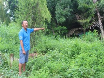 Phần đất gia đình cụ Nguyễn Văn Sáu và cụ Lại Kim Lang “bị lừa” ký tặng cho ông Danh /// Ảnh: Trần Thanh Phong