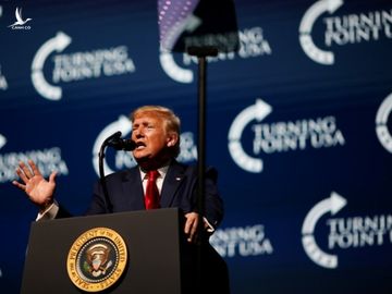 Tổng thống Trump phát biểu tại Hội nghị Sinh viên Hành động của Tổ chức Turning Point USA ở West Palm Beach, bang Florida /// Reuters