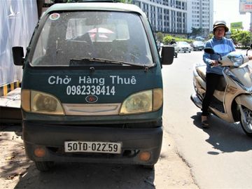 TP.HCM đề xuất 'khai tử' xe chở hàng 4 bánh - ảnh 1