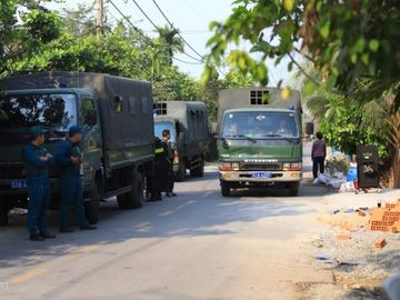 Mo rong truy lung nghi can ban chet 5 nguoi sang Tay Ninh hinh anh 8 CC3107_zing.jpg