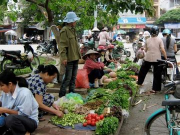 Hoài niệm về những chợ truyền thống nổi tiếng đất Cảng