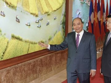 viet nam-lao thao luan chien luoc hop tac 10 nam toi hinh 1