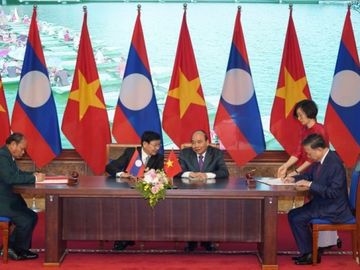viet nam-lao thao luan chien luoc hop tac 10 nam toi hinh 4