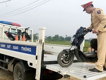 Nghị định 100: Tịch thu ô tô nếu giấy đăng ký xe bị tẩy xóa