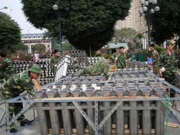 Hà Nội: Bên trong trận địa pháo hoa chuẩn bị khai hoả, đón giao thừa - 9