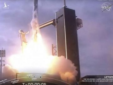 Tên lửa của SpaceX đưa tàu vũ trụ lên quỹ đạo /// AFP