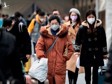Chuyên gia hàng đầu Trung Quốc nêu cách ngăn virus Corona lây từ người sang người - ảnh 1