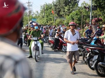 NÓNG: Bất chấp, ngàn người cứ kéo đến nơi Tuấn khỉ bị tiêu diệt để hóng - Ảnh 14.