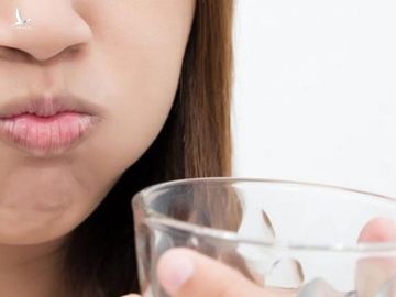 TS Lê Quốc Hùng: Ngoài khẩu trang, rửa tay, đừng quên chốt chặn Covid-19 quan trọng này - Ảnh 2. TS Lê Quốc Hùng: Ngoài khẩu trang, rửa tay, đừng quên chốt chặn Covid-19 quan trọng này - Ảnh 2.