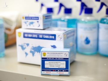 Thượng tá chuyên về ung thư nhảy sang bắt virus Corona: Tôi chỉ là người tra dầu nhớt - Ảnh 11.