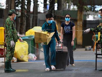 188 người hoàn thành cách ly: 'Hẹn gặp nhau khi hết dịch Covid-19!' - ảnh 16