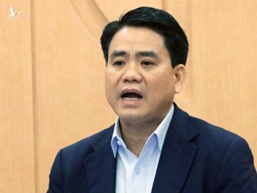 Chủ tịch UBND TP Hà Nội Nguyễn Đức Chung kết luận cuộc họp Ban chỉ đạo phòng, chống Covid-19, sáng 13/3. Ảnh: Công Thọ.