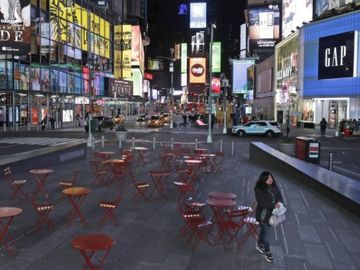 my co hon 20.000 ca mac covid-19, mot nua o new york hinh 1
