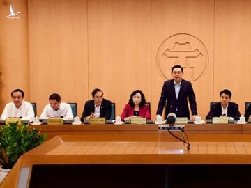 Hà Nội: Có thể cách ly cả một quận để chống dịch Covid-19 - Ảnh 1.