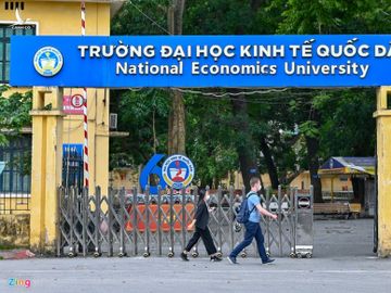 Duong pho Ha Noi vang nhu Tet vi dich Covid-19 hinh anh 9 hanoivangnhutet10_zing.jpg