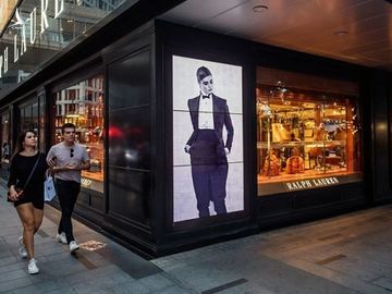 Một cửa hàng của Ralph Lauren tại Hong Kong. Ảnh: Bloomberg